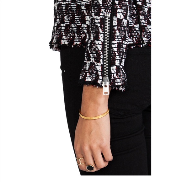 I R O - Picture 16 of 16